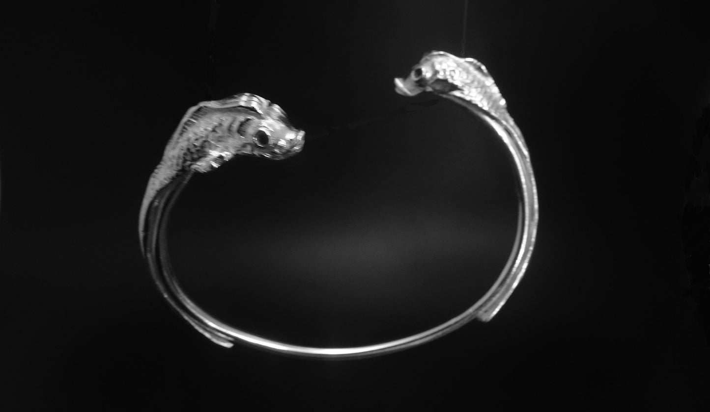 FISH HEAD OPEN ROUND STERLING SILVER BANGLE BRACELET image 2