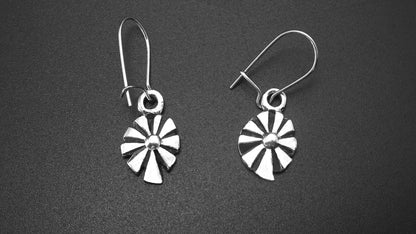 FLOWERS IN A PENDANT - STERLING SILVER image 3