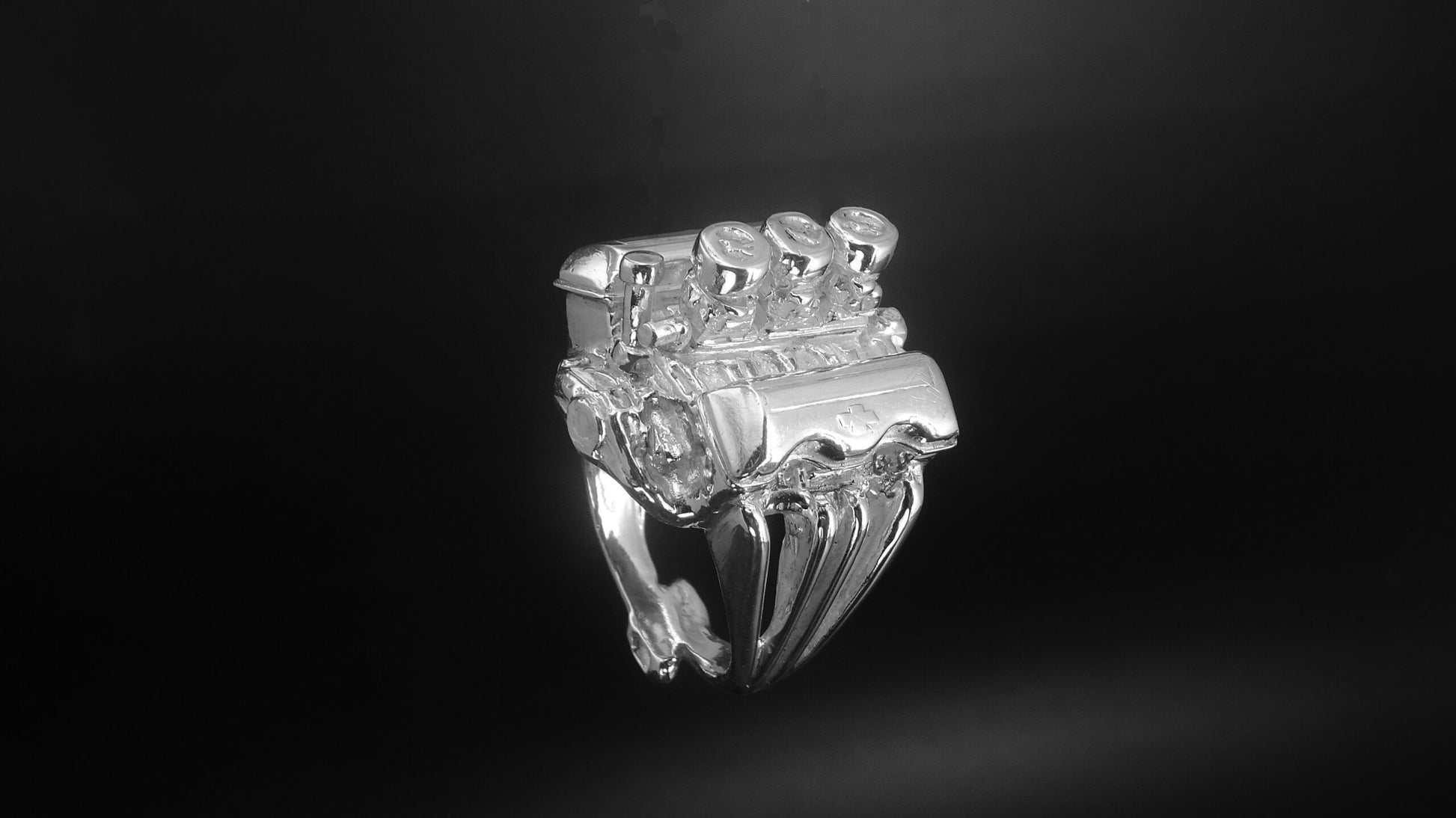 CHEVY 409 W/THREE TWO BARREL CARBURETORS W/AIR CLEANERS-STERLING SILVER ENGINE RING image 1