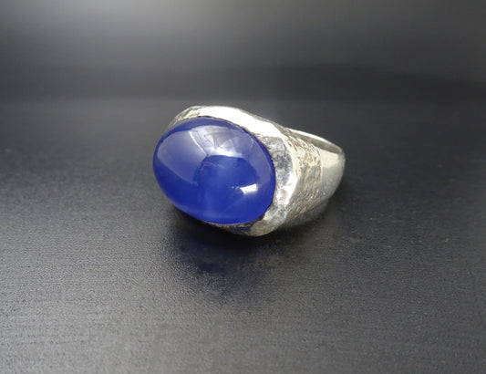 BLUE STONE LENGTHWISE ACROSS TOP OF RING STERLING SILVER image 0