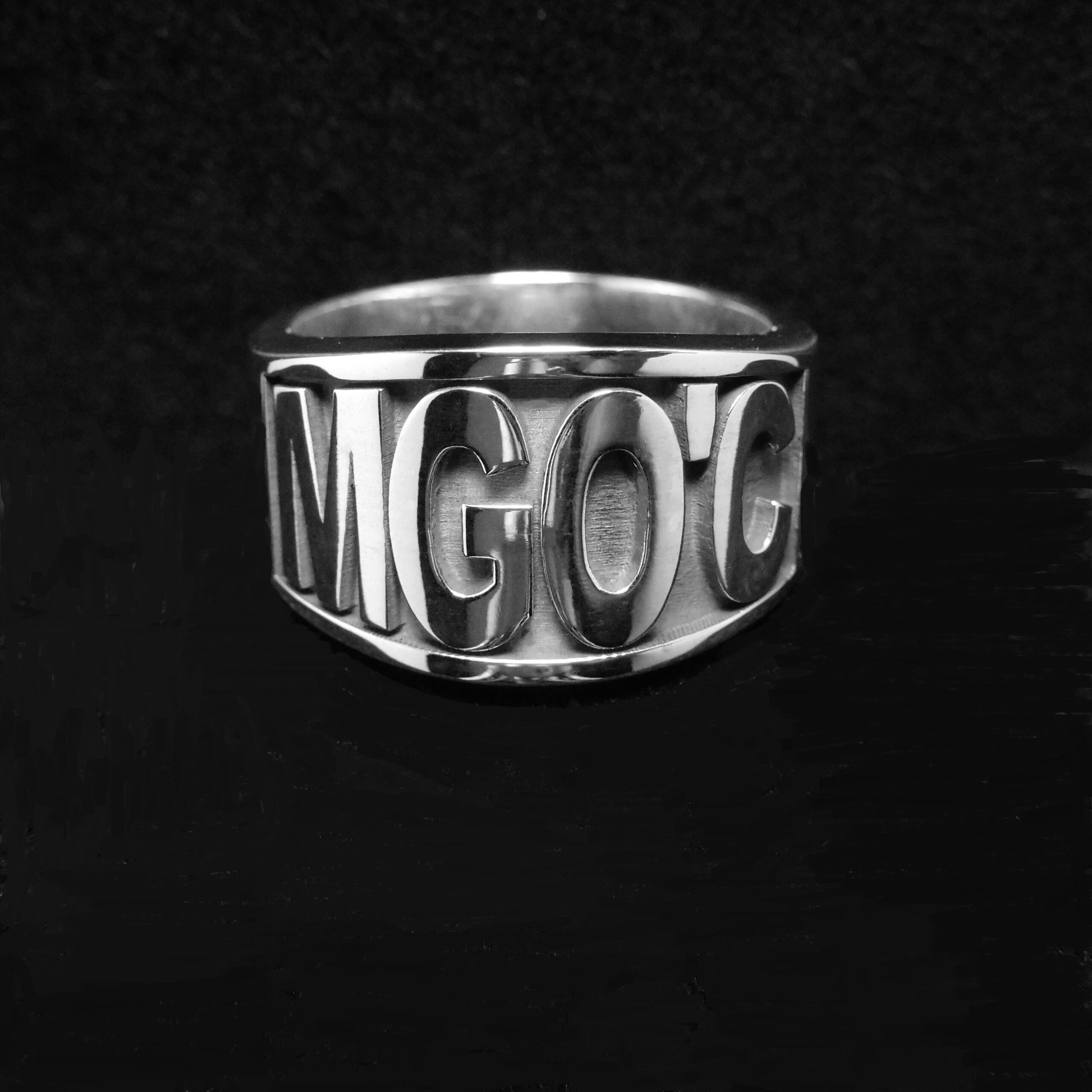 ID RING WITH FOUR RAISED LETTERS image 0