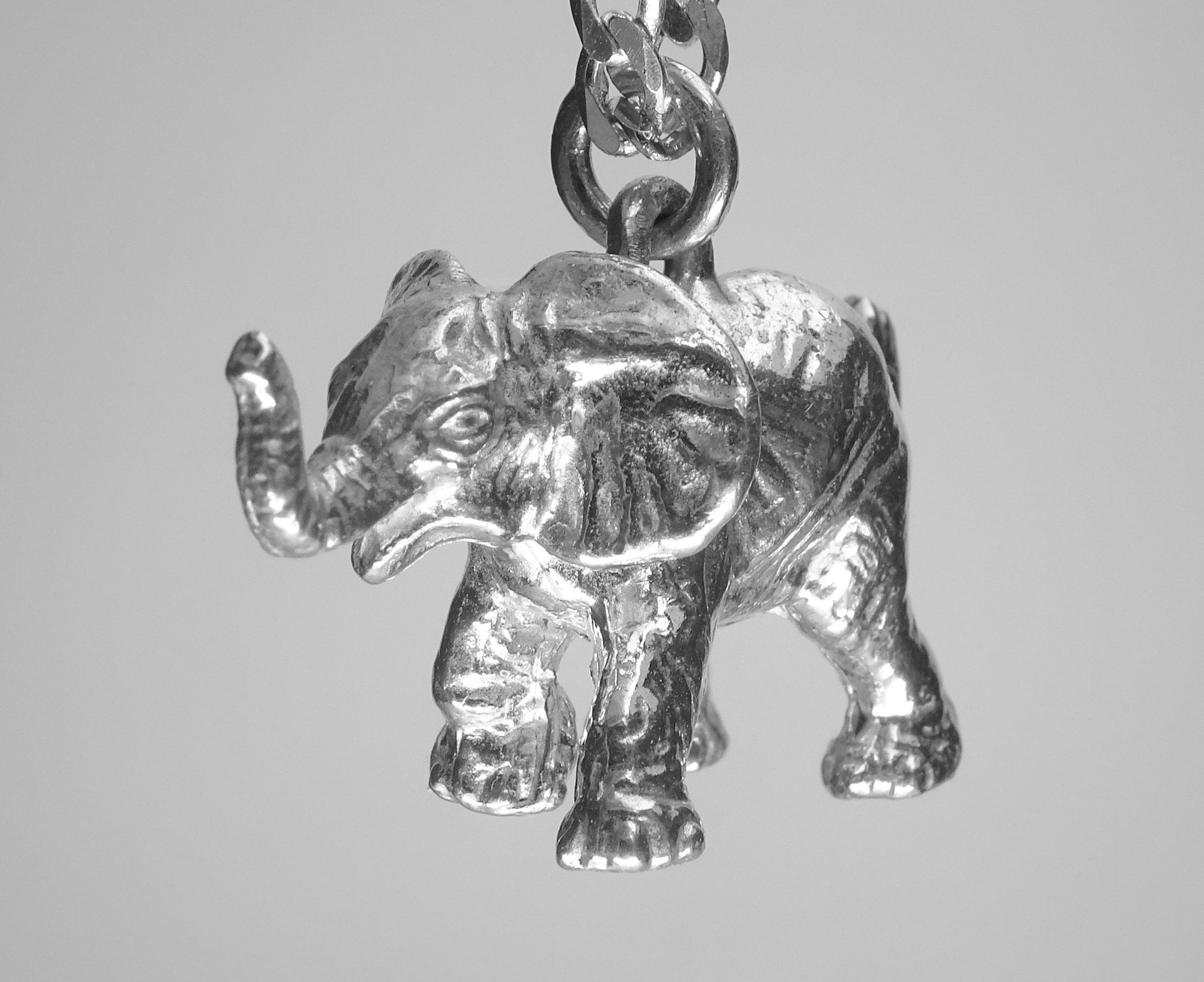 ELEPHANT STERLING SILVER PENDANT image 2