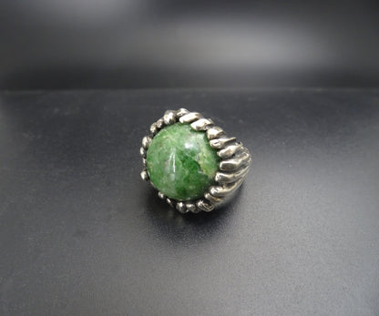 ROUND JADE STONE IN FREE-FORM PRONG SETTING-STERLING SILVER image 0