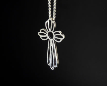 ANGEL CROSS STERLING SILVER (92.5) 18 INCH STERLING SILVER CHAIN image 3