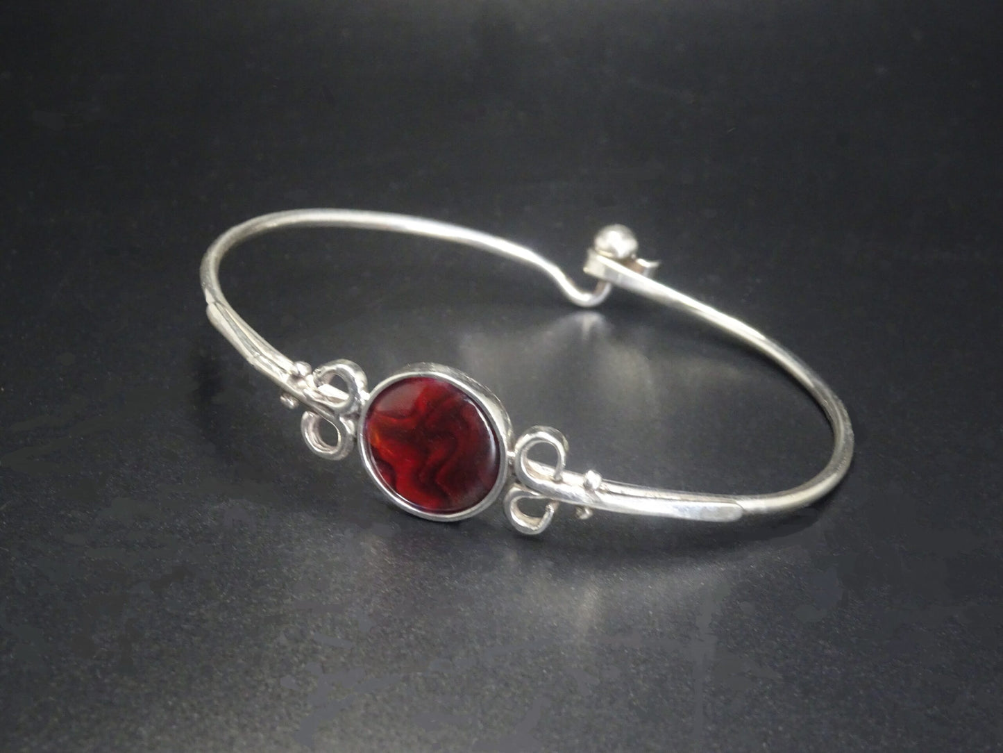 CLASP BRACELET-STERLING SILVER (92.5) W/ ONE 12 MM STONE image 0