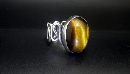 CABOCHON GOLDEN TIGER'S EYE STONE image 0