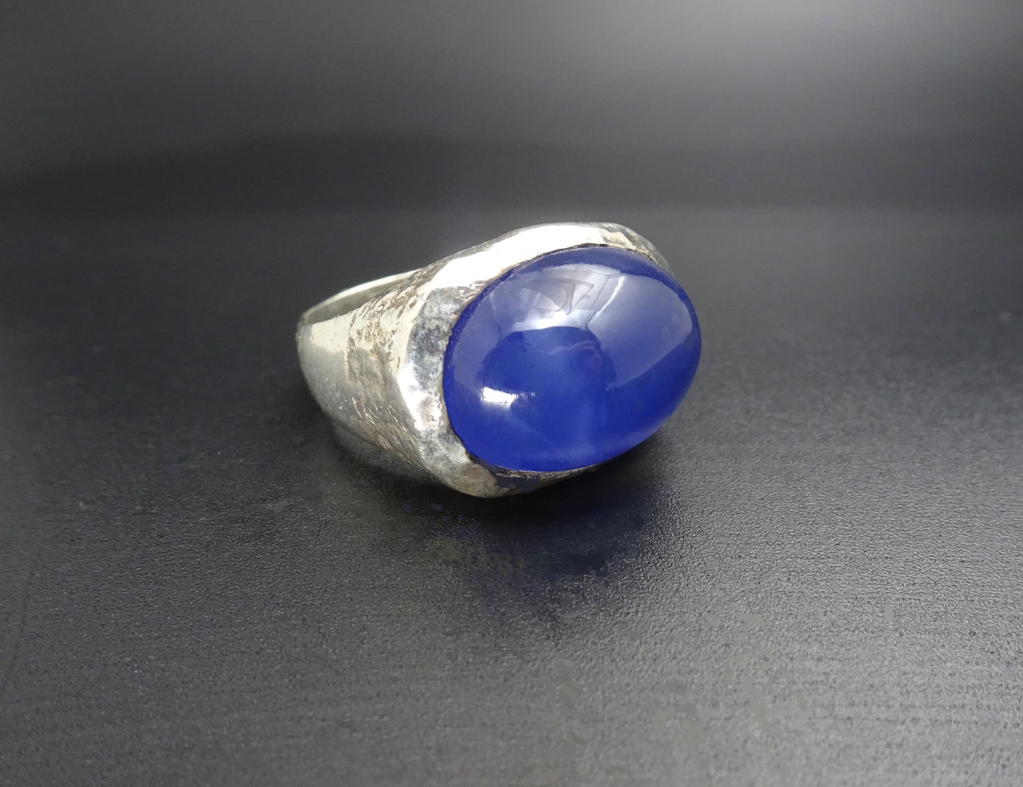 BLUE STONE LENGTHWISE ACROSS TOP OF RING STERLING SILVER image 1