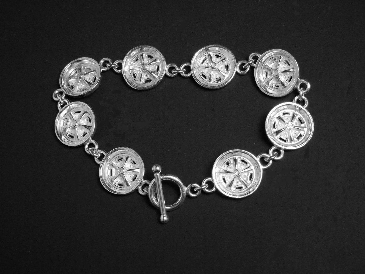 PLYMOUTH 1968 -STERLING SILVER-CHAIN LINK MAG WHEEL BRACELET image 0