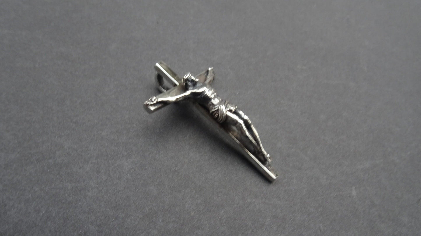 CRUCIFIX -THIRD SIZE - SOLID STERLING SILVER (92.5)               1 5/8″ X 1 1/8″ image 3