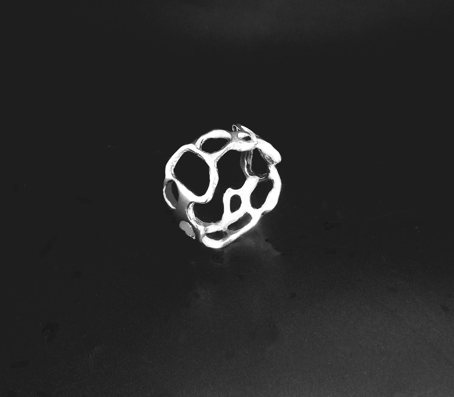 OPEN ABSTRACT RING BAND image 0