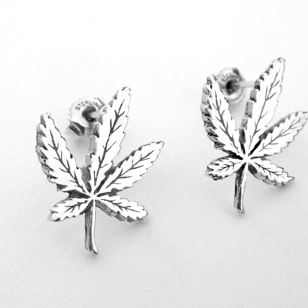 CANABIS LEAF-POST EAR RINGS